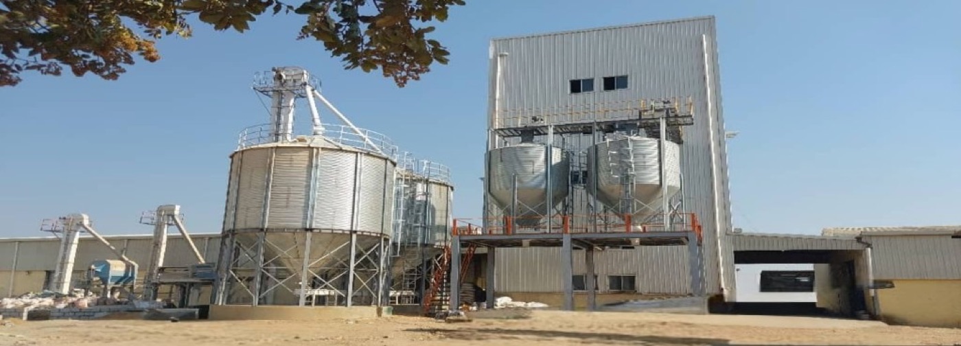 Grafax feed plant, silos and processing tower