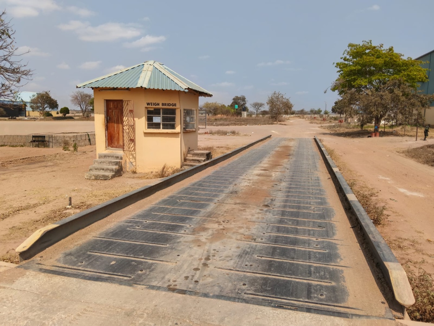 Grain delivery, weighing and sampling at Grafax, Chisamba